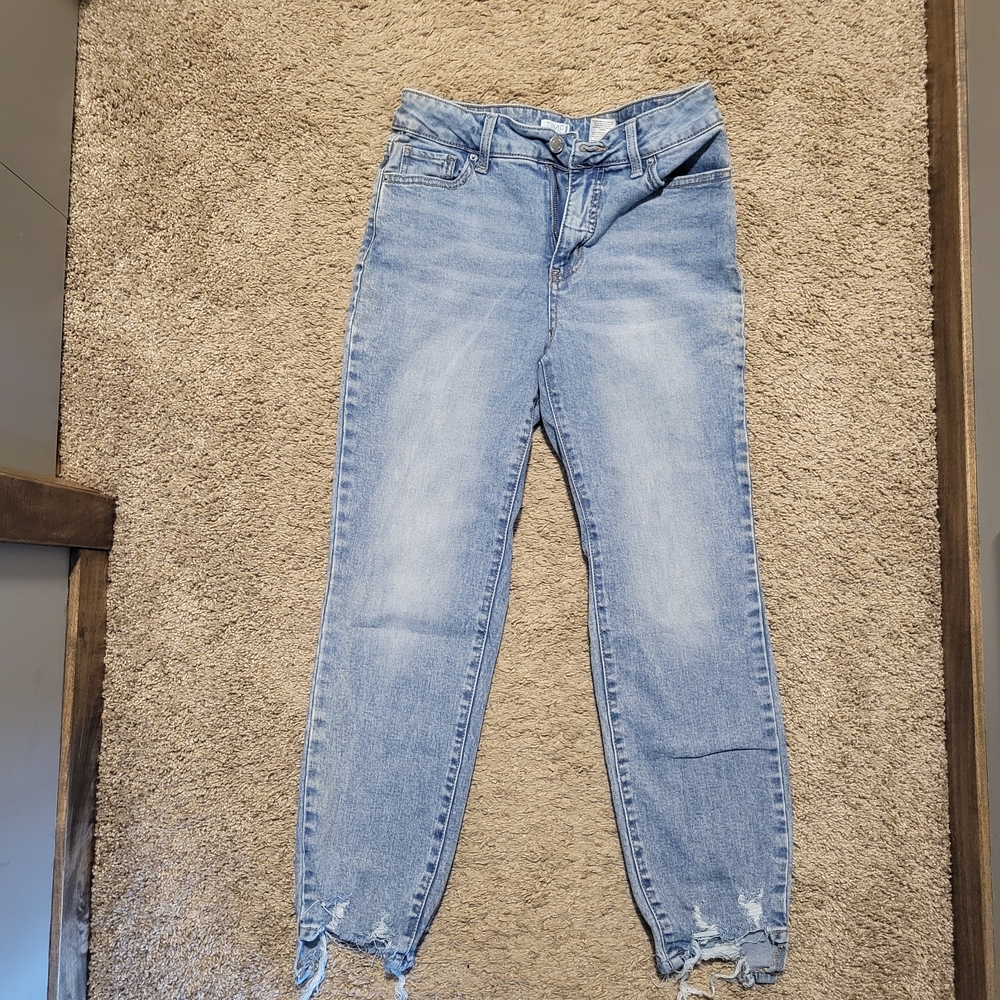 Time and Tru Light Wash Distressed Ankle Jeans